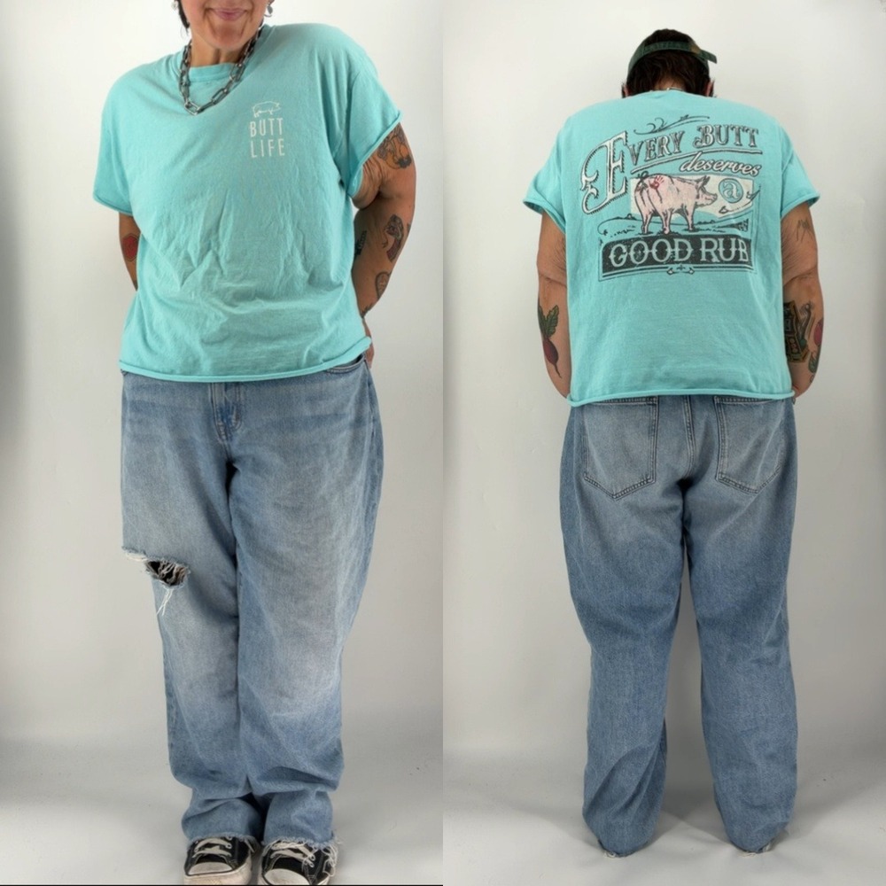 Butt Life BBQ Pig Graphic T-Shirt Turquoise Every Butt Deserves a Good Rub Tee